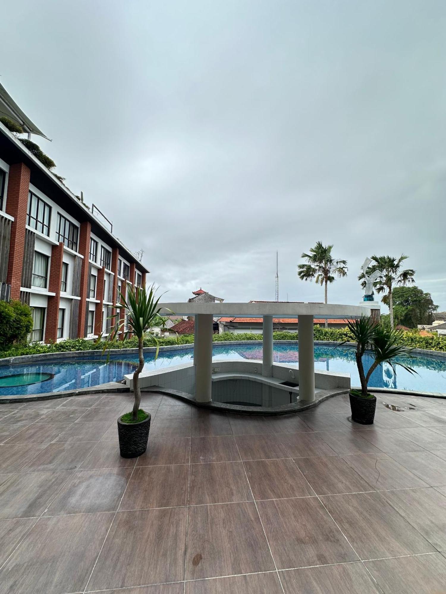 Отель Ion Bali Benoa Нуса-Дуа Экстерьер фото